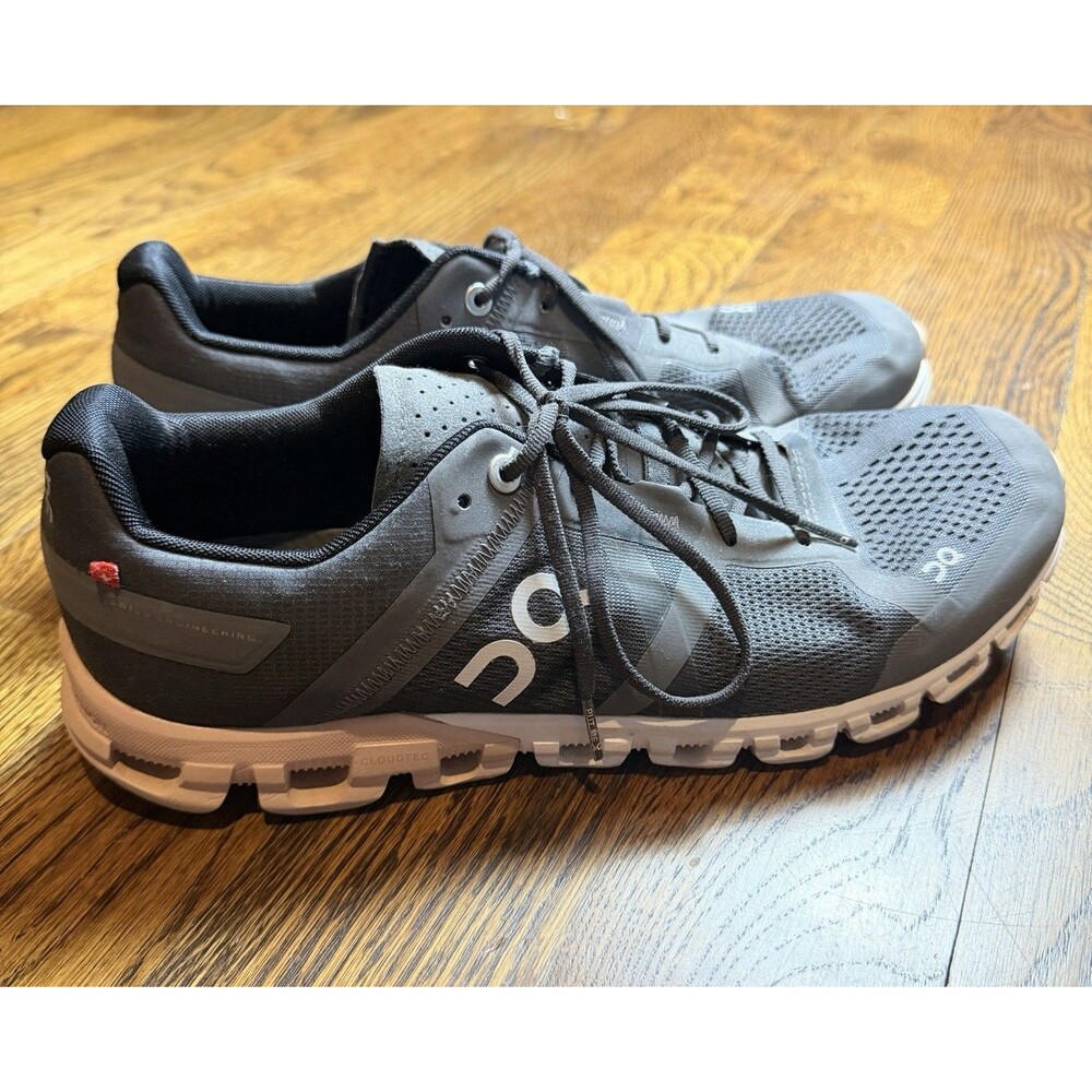 On Cloud Run Shoes Grey And Pink Women’s Size 11
